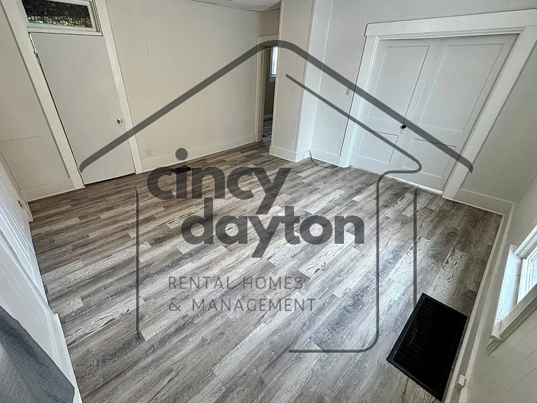 110 N River St #1 — Photo 7
