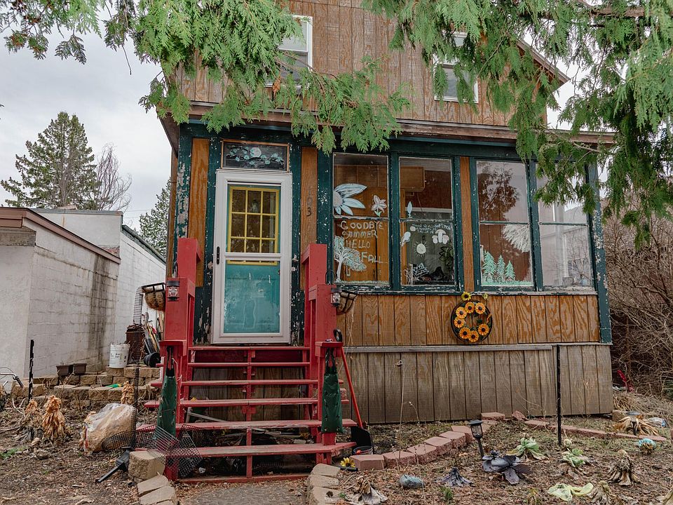 1st image of 103 W 3rd Ave N