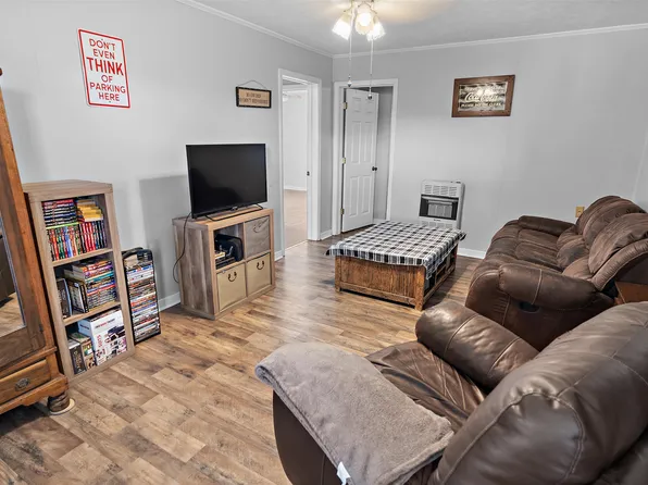 6571 Clifton Hillsboro Rd, Forest, MS 39074