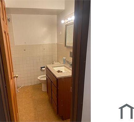 2nd image of 144 N Mayfield Ave APT 6