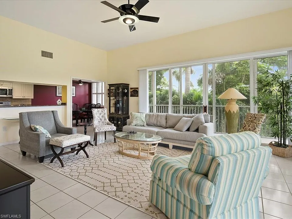 5550 Heron Point Dr #105