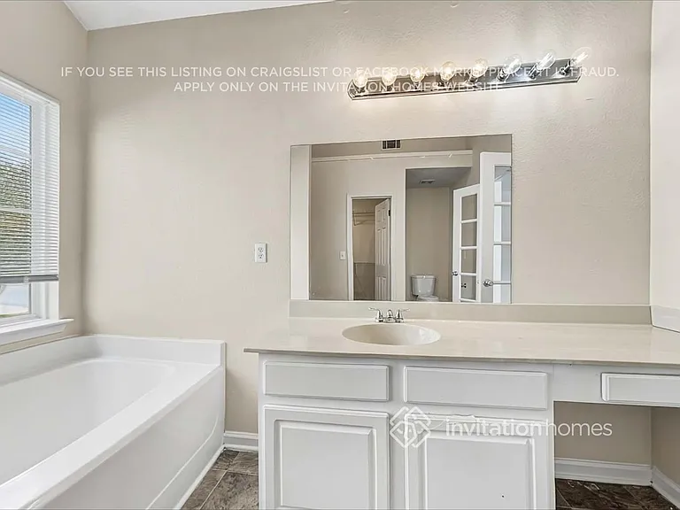 4410 Ravenwood Dr — Photo 11