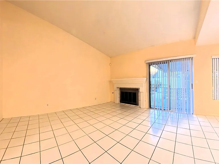 4844 Jadero Dr — Photo 8