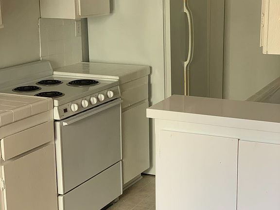 2nd image of 650 Westbourne Dr #105