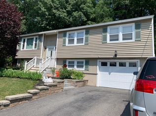 16 Oakdale Ave, Nashua, NH 03062