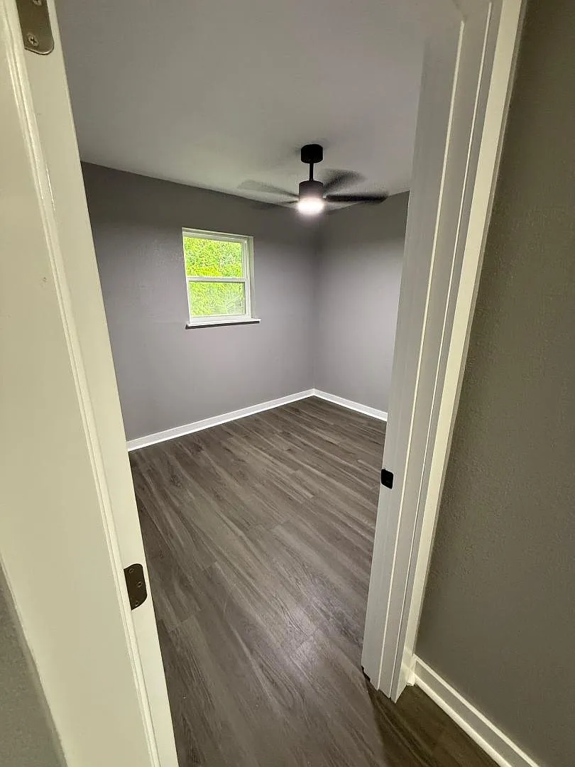 Unit Photo - 1014 S Waco St #12