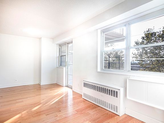 3rd image of 47-50 59th St #6K