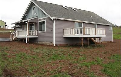 Decks off Dining & Master Br