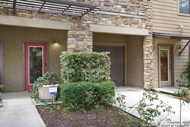 1st image of 407 Santa Clara Pl