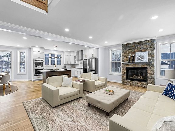 4th image of 44 Balsam Hill Rd