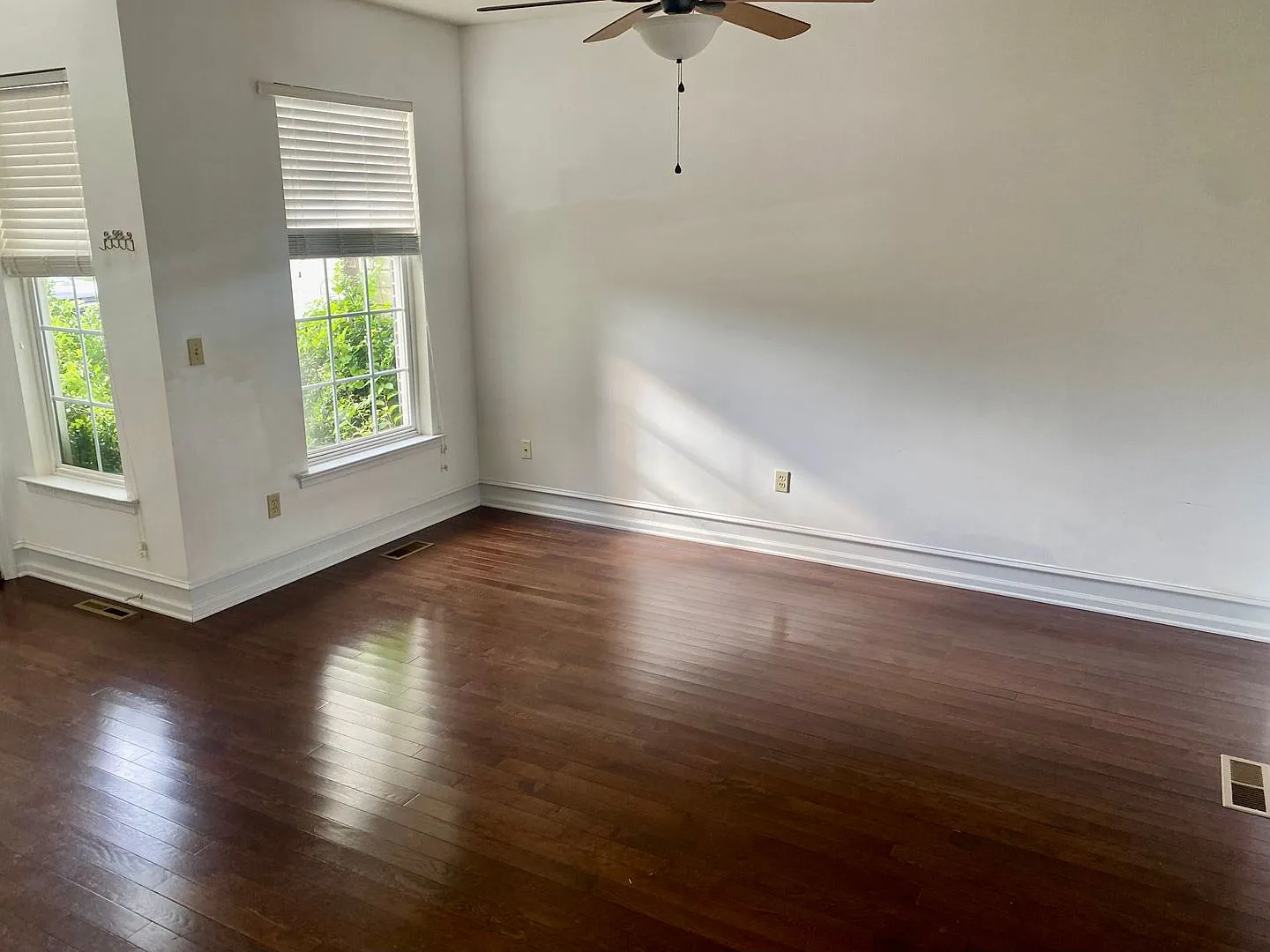 3 Bedrooms - 2 Full & 1 Half Bath Townhouse in Lower Macungie — Photo 4