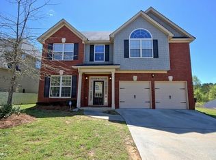 7530 Saint David St, Fairburn, GA 30213