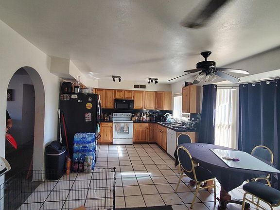 4th image of 1725 W Potter Dr