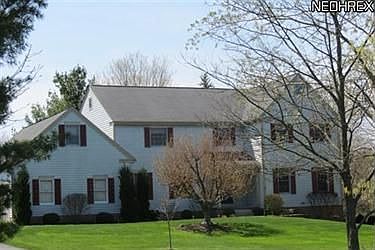 1st image of 678 Wheatfield Dr