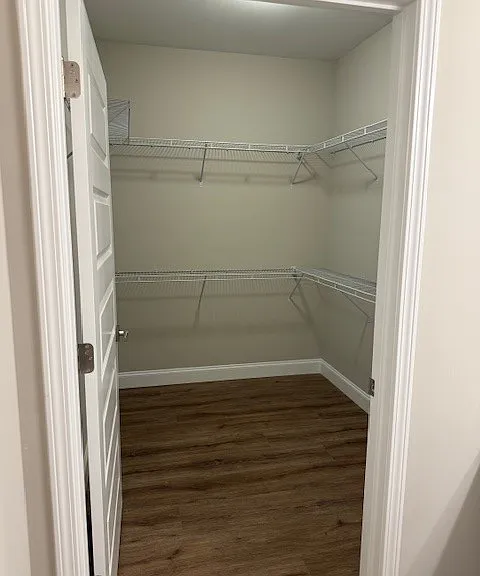 102 Riggins Ln — Photo 9