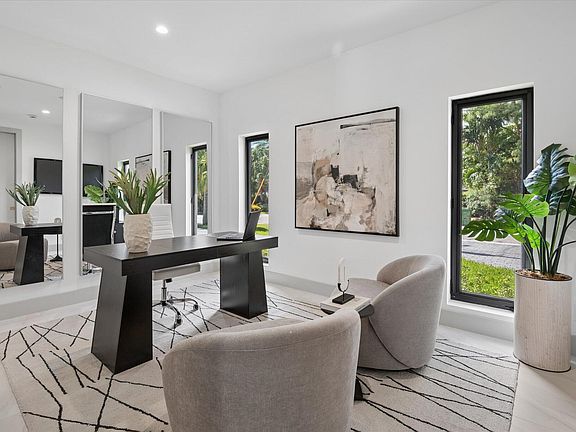 4th image of 3111 NE 55th Street