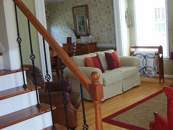 2nd image of 2796 Pleasant Acres Dr