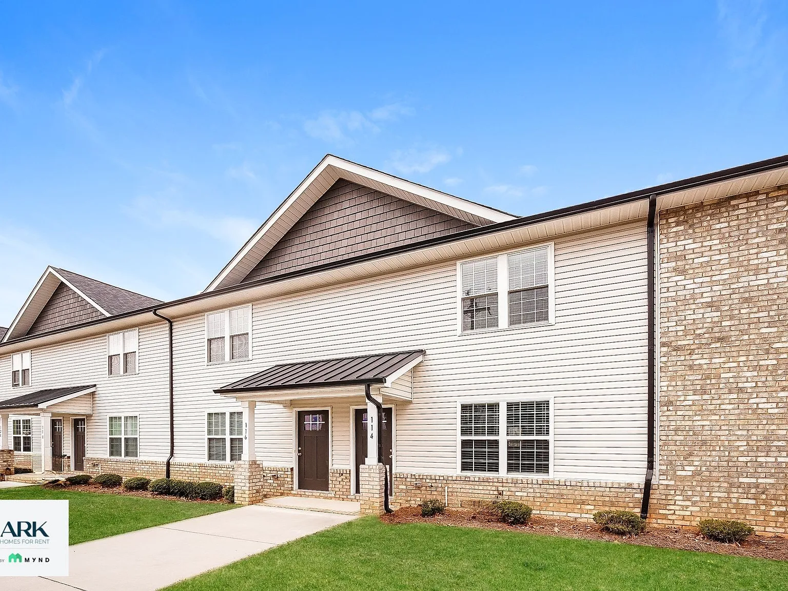 3 bed, 2.5 bath, 1260 sqft, $1,576 — Photo 4
