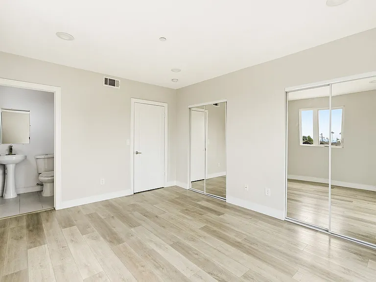 5257 Figueroa St — Photo 12