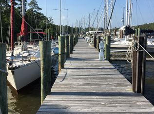 414 Whittaker Point Rd #E41, Oriental, NC 28571