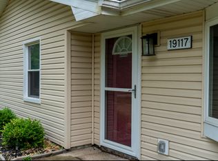 19117 Jacquie Ave, Lockport, IL 60446