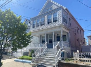 30-32 E 42nd St UNIT 1, Bayonne, NJ 07002