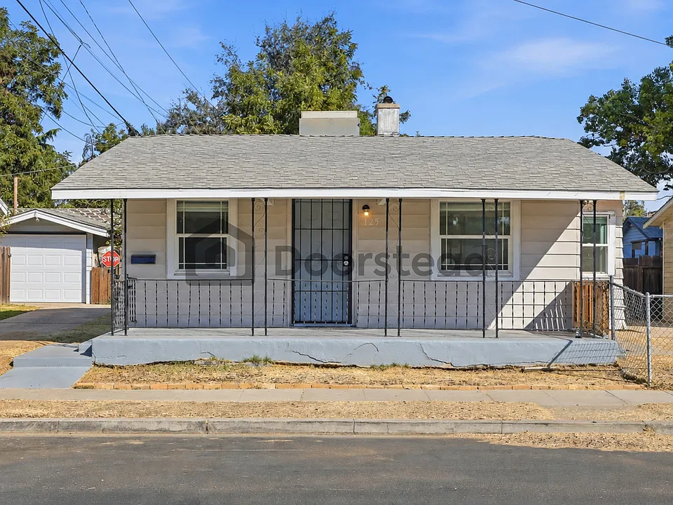 125 E Dudley Ave