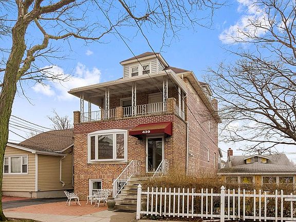 3rd image of 439 Minnieford Ave