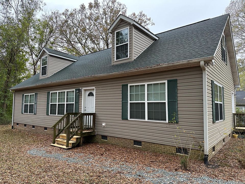 1st image of 205 Shelton St