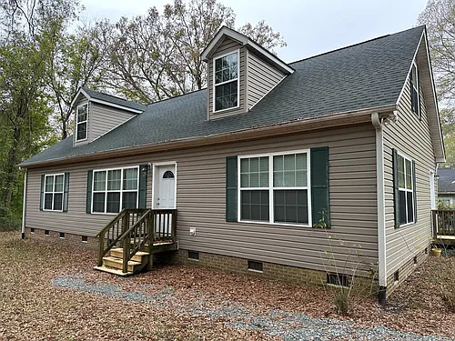 205 Shelton St Photo 1