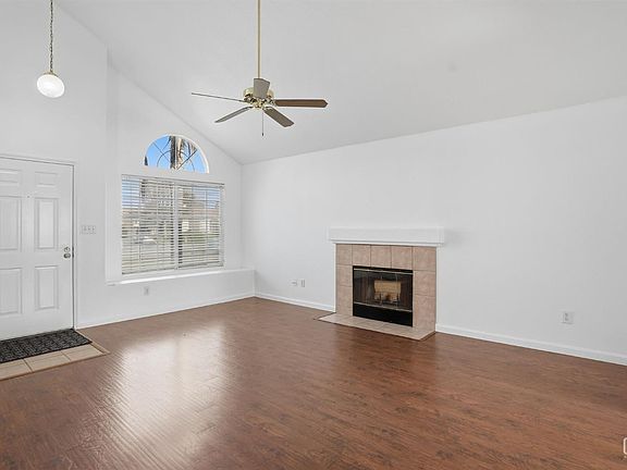 4th image of 10703 Petalo Dr