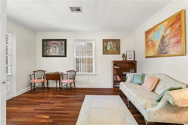 4521 Taft Park — Photo 11