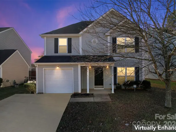 5622 Grey Dogwood Ct, Charlotte, NC 28269