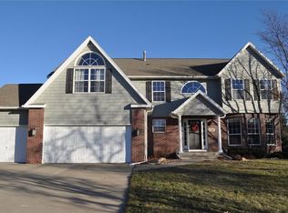 7618 Winston Dr NE, Cedar Rapids, IA 52402