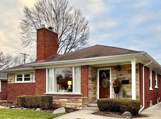 3939 Amherst Rd, Royal Oak, MI 48073