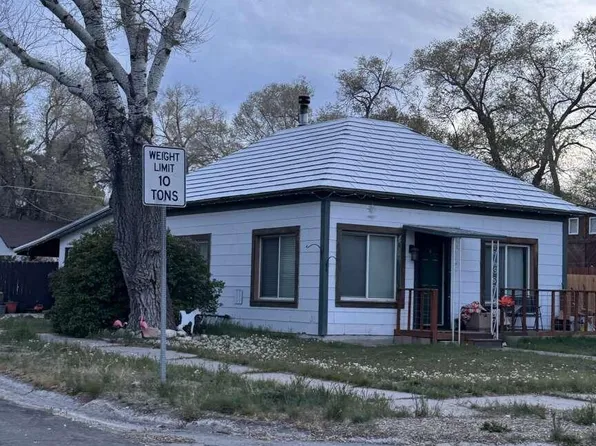 594 5th St, Wells, NV 89835