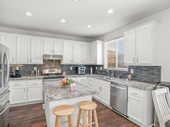 5th image of 3815 Lee Brook Way