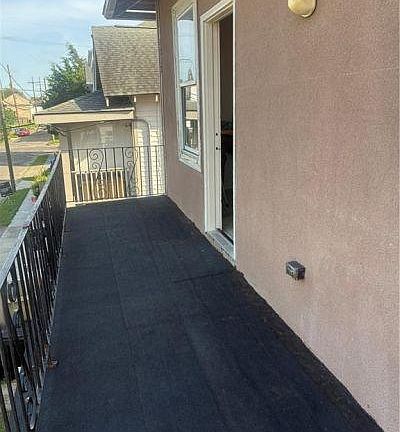 3rd image of 2318 Amelia St