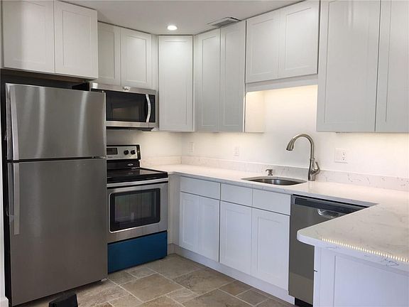 4th image of 2800 Indian River Blvd