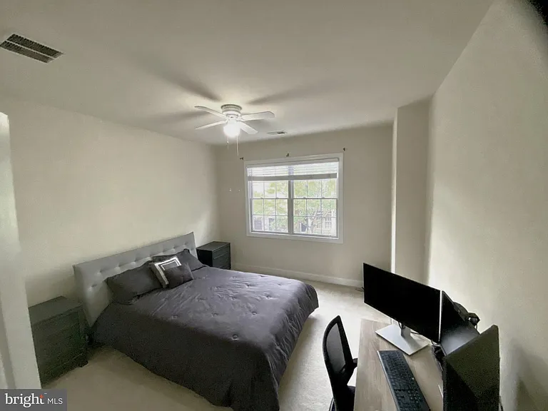 4204 Lexington Ct — Photo 18