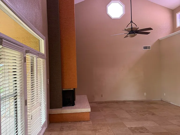 8377 E Thoroughbred Trl — Photo 2