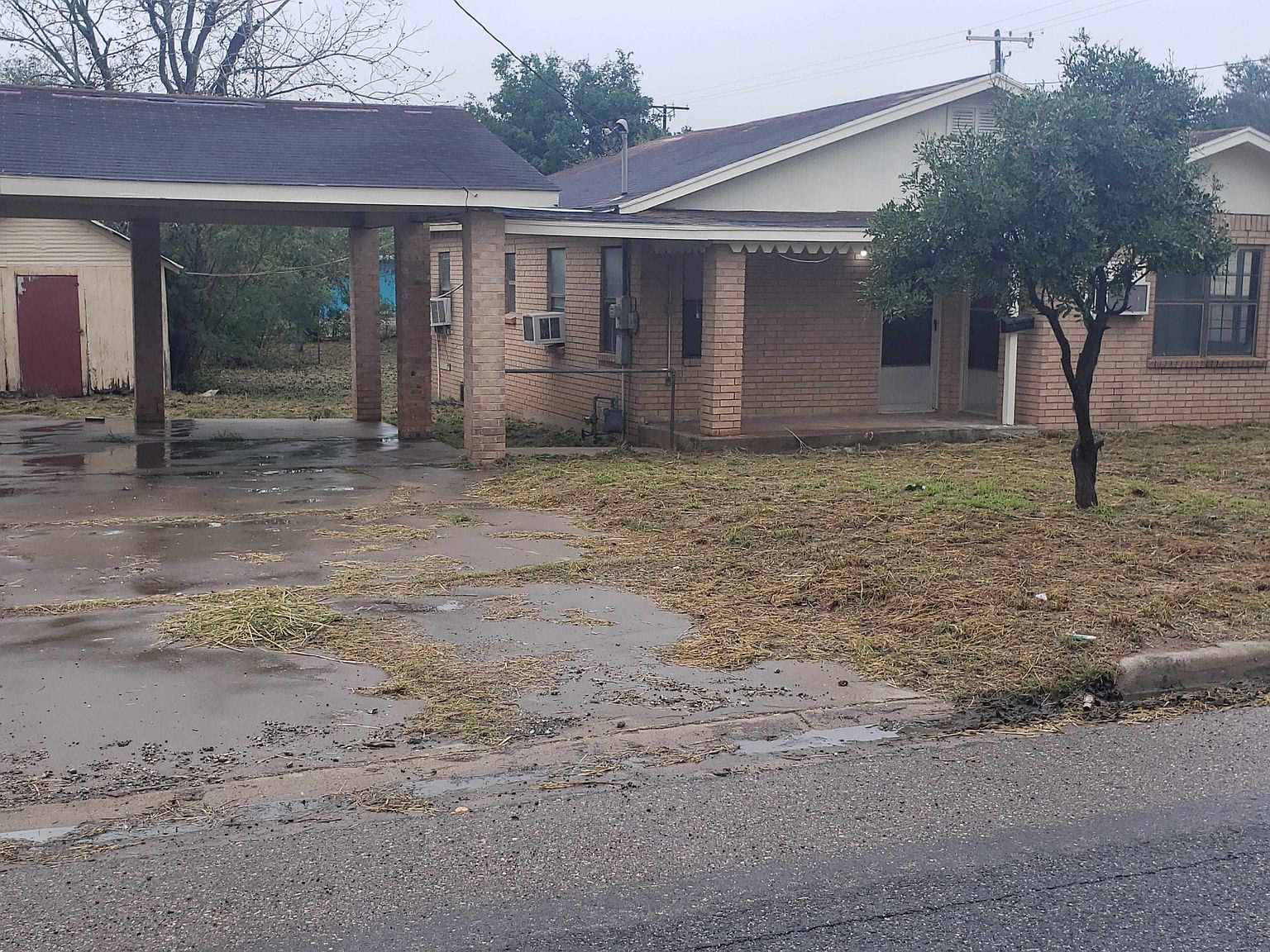 811 N Smith Ave, Hebbronville, TX 78361 MLS 20240346 Zillow