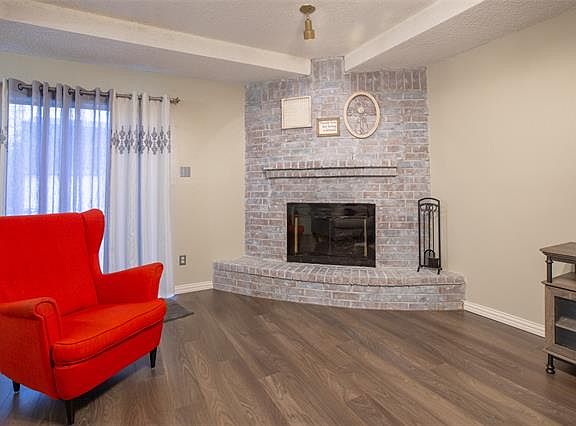 3rd image of 4214 Willow Springs Dr