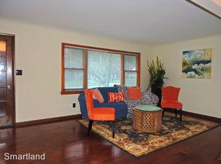 2025 Beverly Hills Dr, Richmond Heights, OH 44143