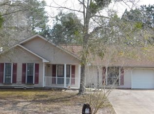 12300 Locke Pl, Ocean Springs, MS 39564