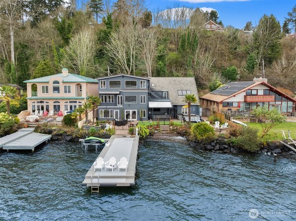 14014 Riviera Place NE, Seattle, WA 98125