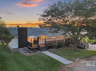 28392 Fox Ln, Wilder, ID 83676