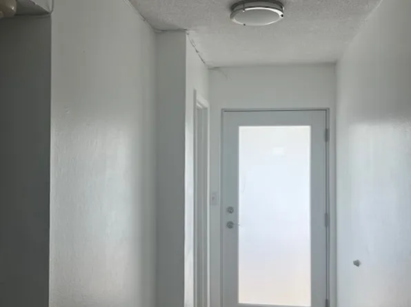 1591 NE Miami Gardens Dr, North Miami Beach, FL 33179