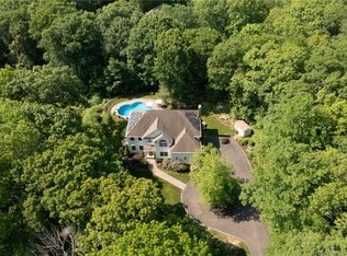 45 Aspen Ln, Monroe, CT 06468