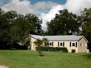 200 Riverview Dr, Labelle, FL 33935